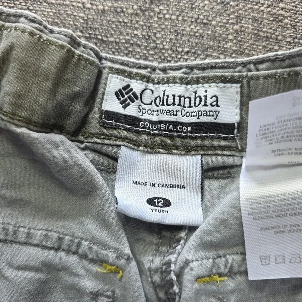 Columbia Cargo Shorts Grey Size 12 Youth Adjustable